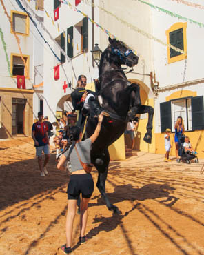 Caixera realizando un bot